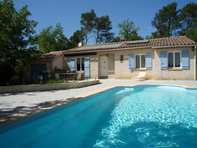 Maison / Villa ROCBARON