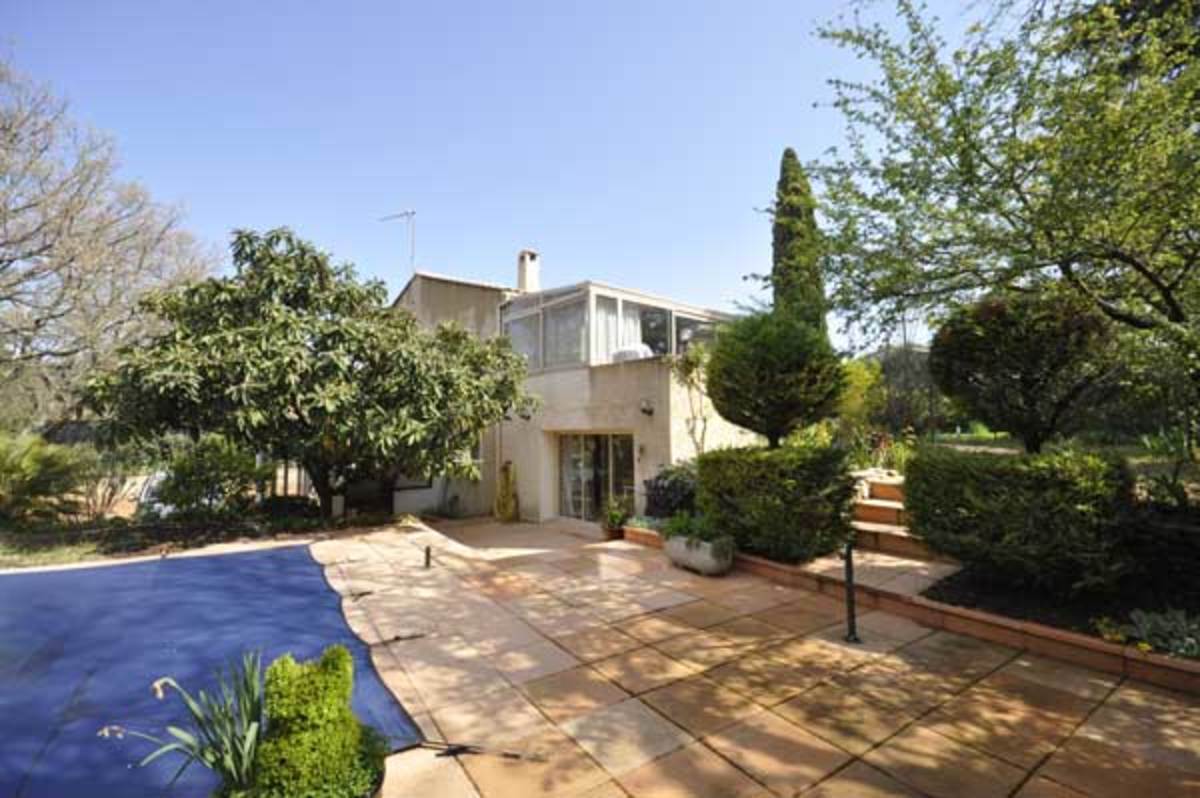 Maison / Villa ROCBARON