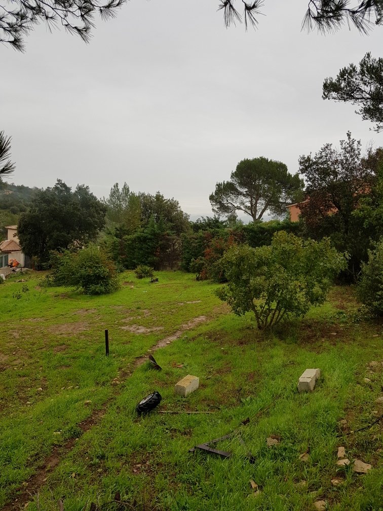 Terrain - Garéoult