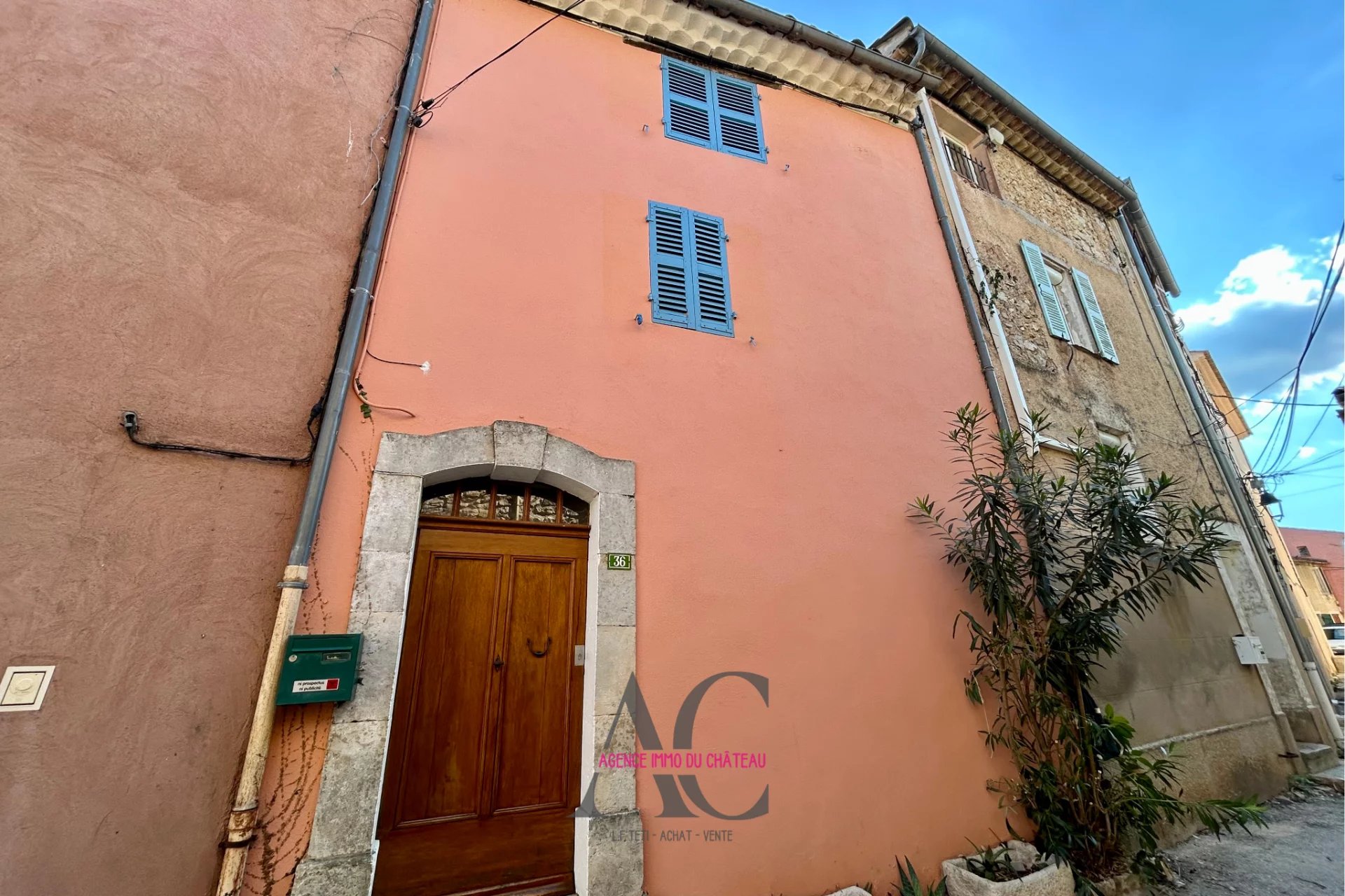 Maison-Villa - N�oules