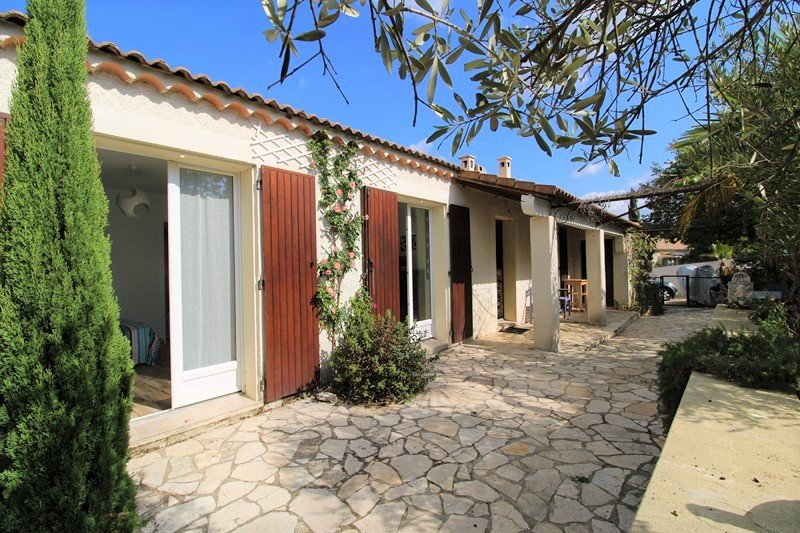 vente achat MaisonVilla Rocbaron 83136