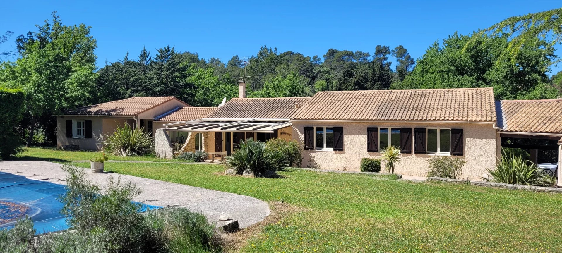 Maison-Villa - Rocbaron