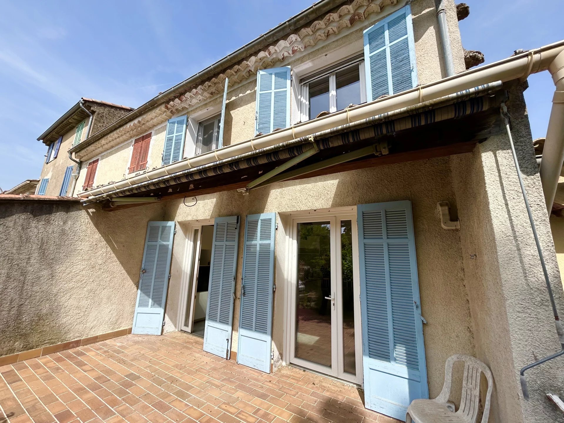 Maison-Villa - Forcalqueiret