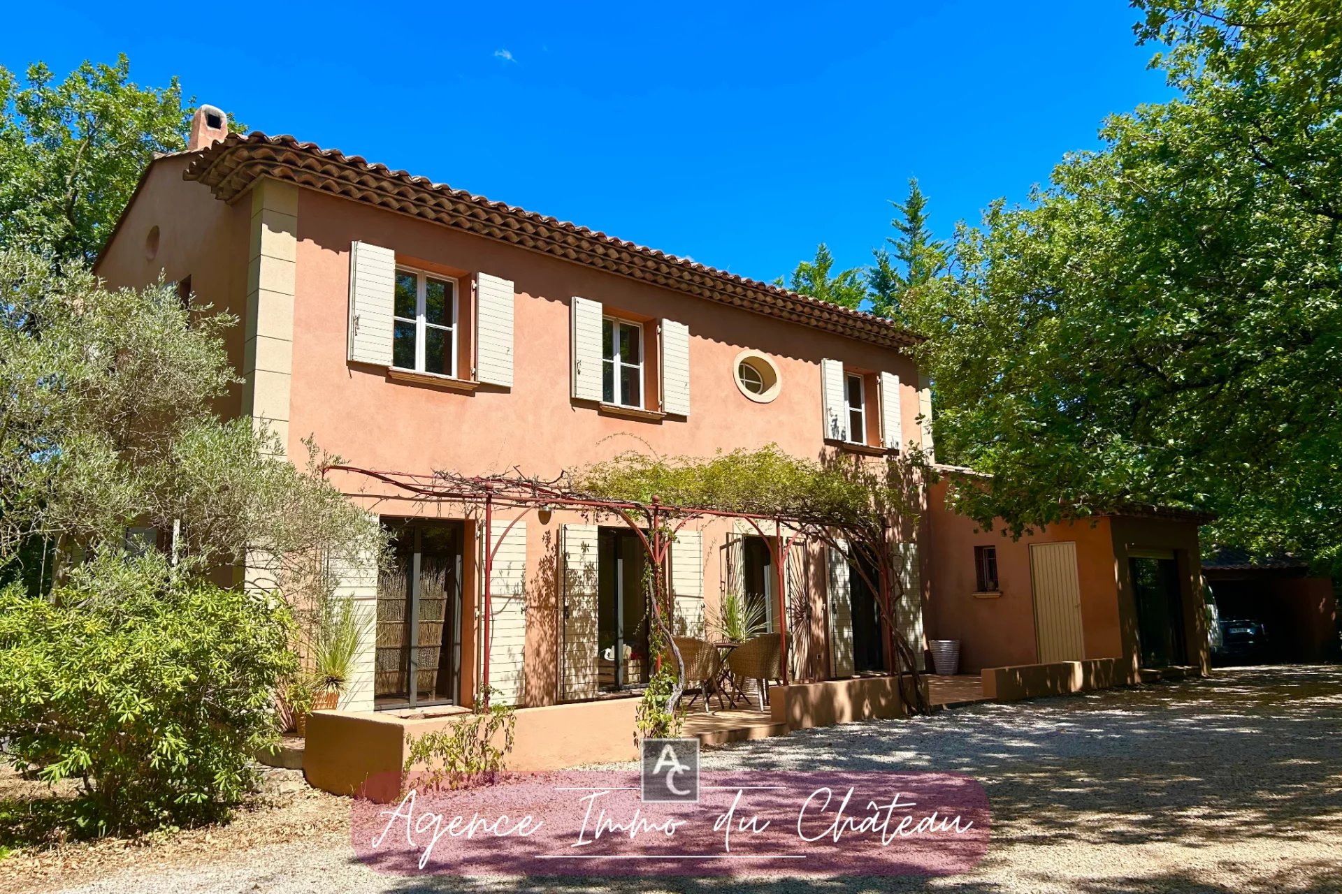 Maison-Villa - Garoult