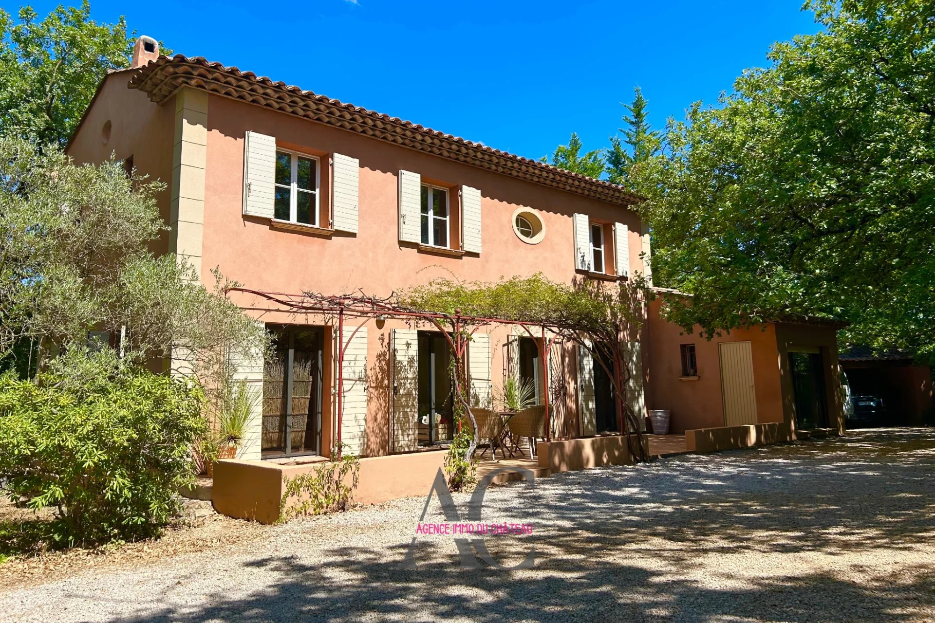 Maison-Villa - Gar�oult