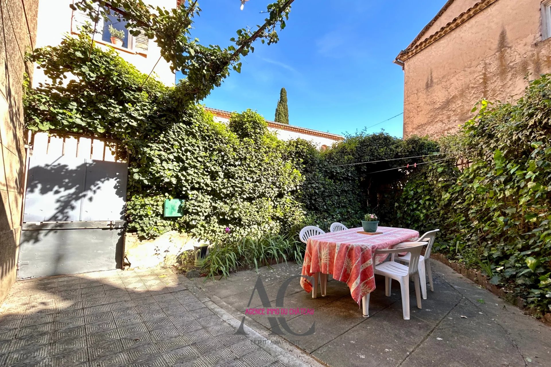 Maison-Villa - Sainte-Anastasie-sur-Issole