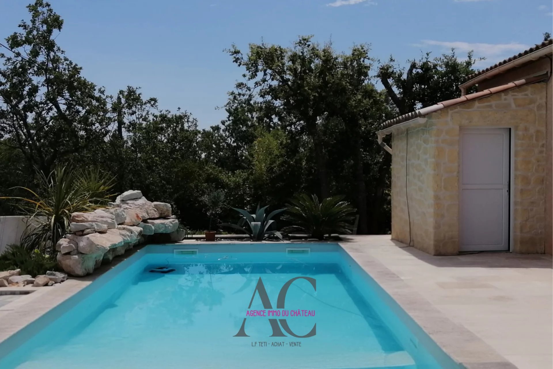 For sale House R�gusse