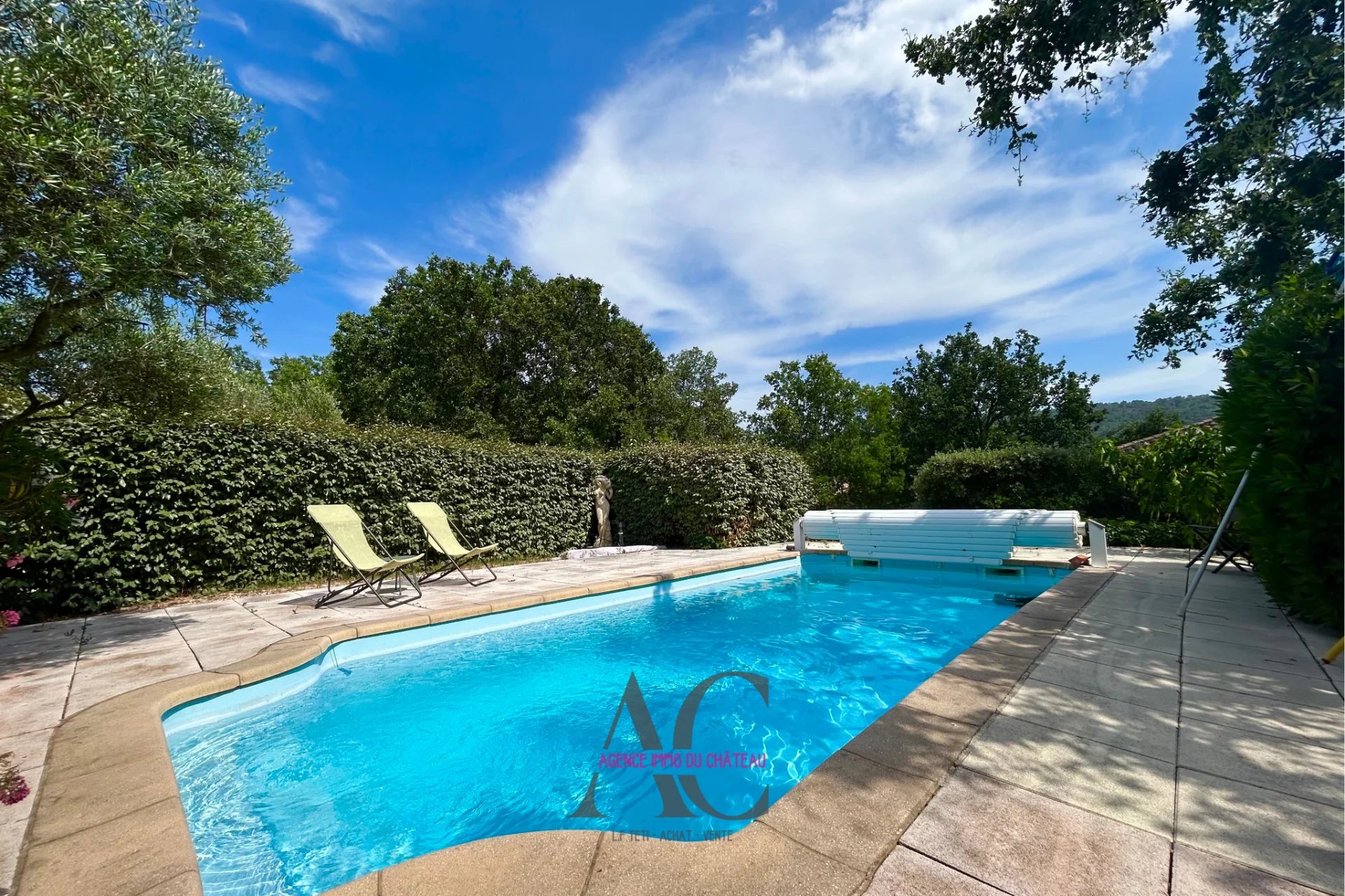 Maison-Villa - Forcalqueiret