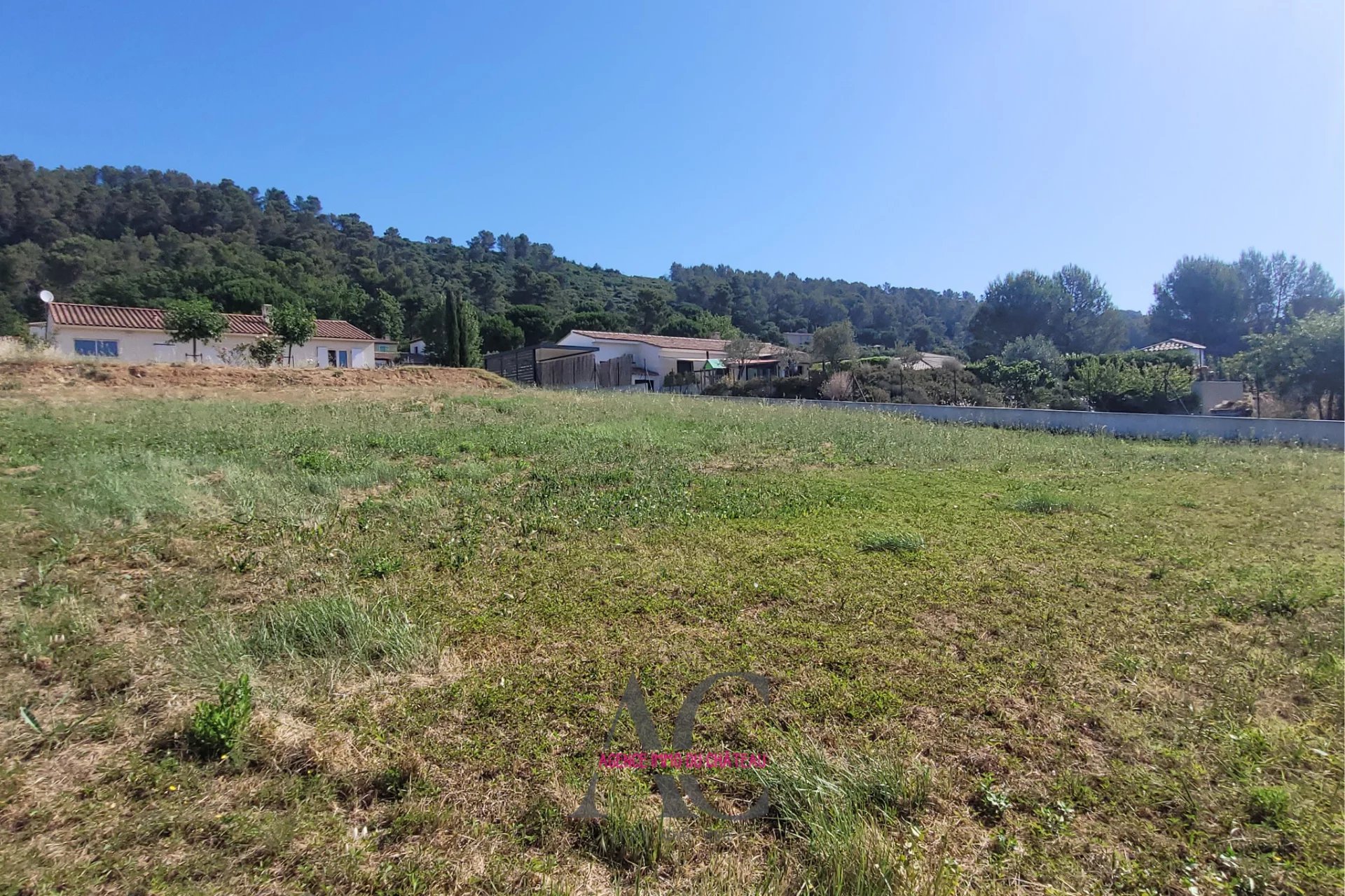 Land - Camps-la-Source